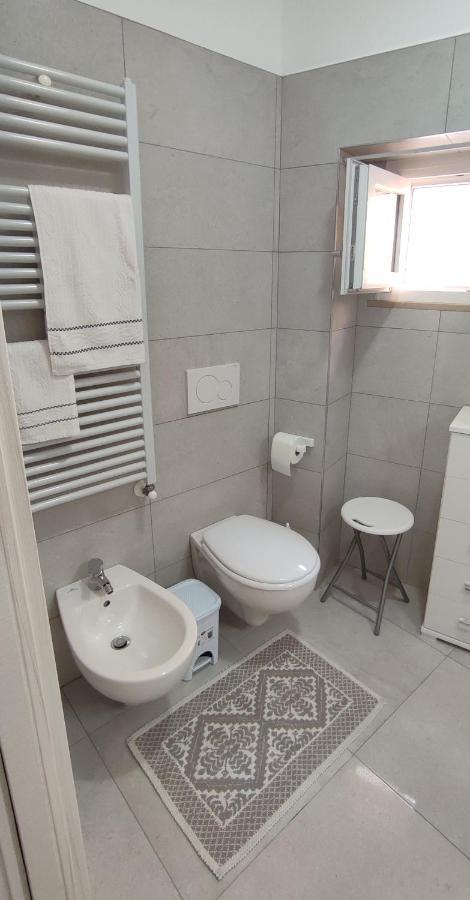 Casa Vacanze Dimora Monfalcone Монтескальозо Экстерьер фото