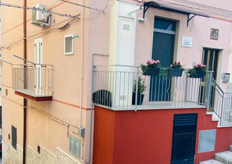 Casa Vacanze Dimora Monfalcone Монтескальозо Экстерьер фото